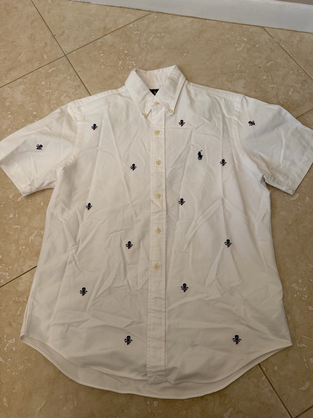 Ralph Lauren White Button-Down Short-Sleeve Shirt with Skull and BonesEmbroidery